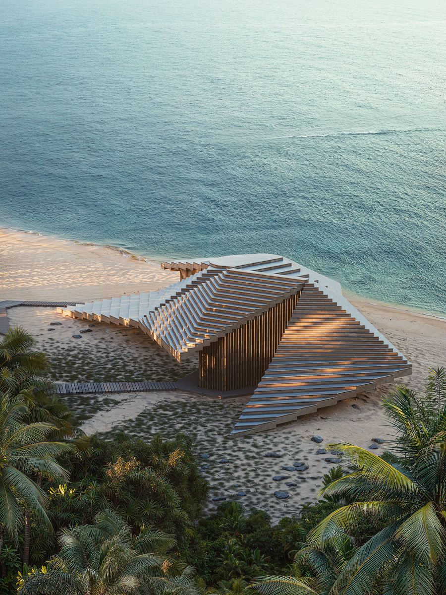 Maldives_WhiteLotus_HiRes